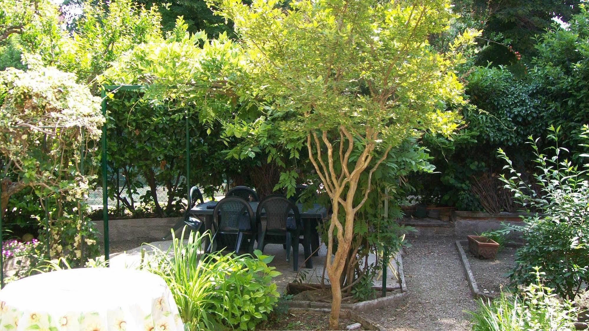 Il Giardino Nel Parco R&B Hotel Bologna Exterior foto